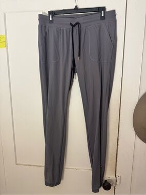 ZYIA active joggers sz.L